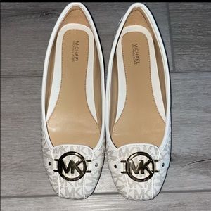 NWOT Michael Kors flats